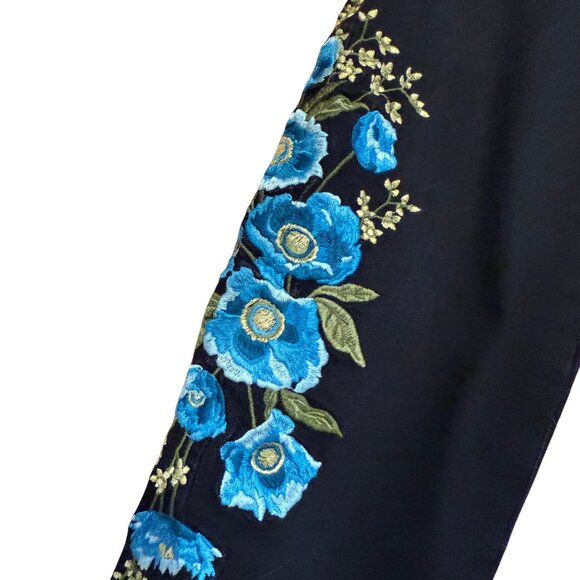 Martha Stewart Black Denim Jeans Blue Floral Embroidery Womens Size 6 - Picture 7 of 9